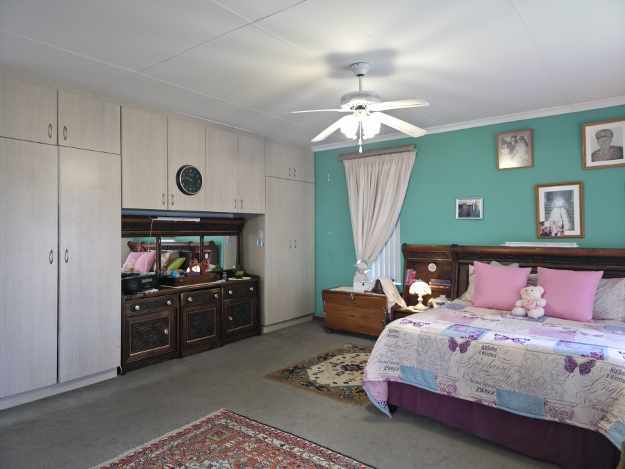 3 Bedroom Property for Sale in Wavecrest Eastern Cape